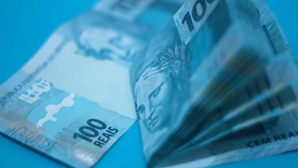 Descobrindo quanto rende 1 milhão na poupança por mês